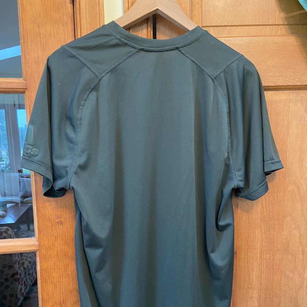 Adidas men Regular khaki fit Performance Shirt 'BOS', size L - Picture 5 of 6